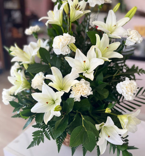 5 Mastering The Art Of Birthday Flower Gifting: Blooms And Beyond